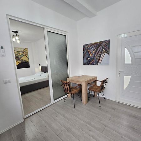 Eagle'S Nest Apartment Shkodër Екстериор снимка