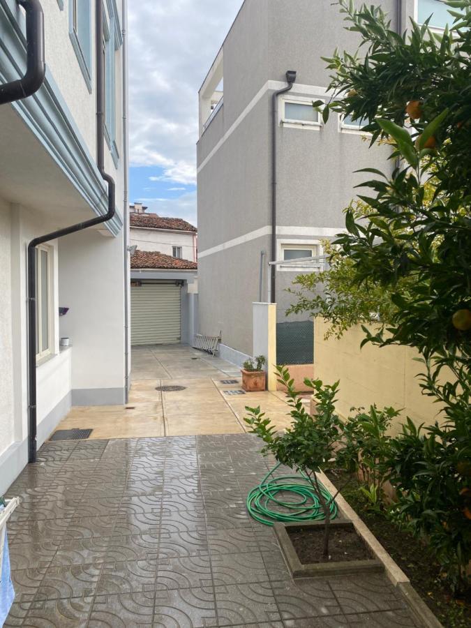 Eagle'S Nest Apartment Shkodër Екстериор снимка