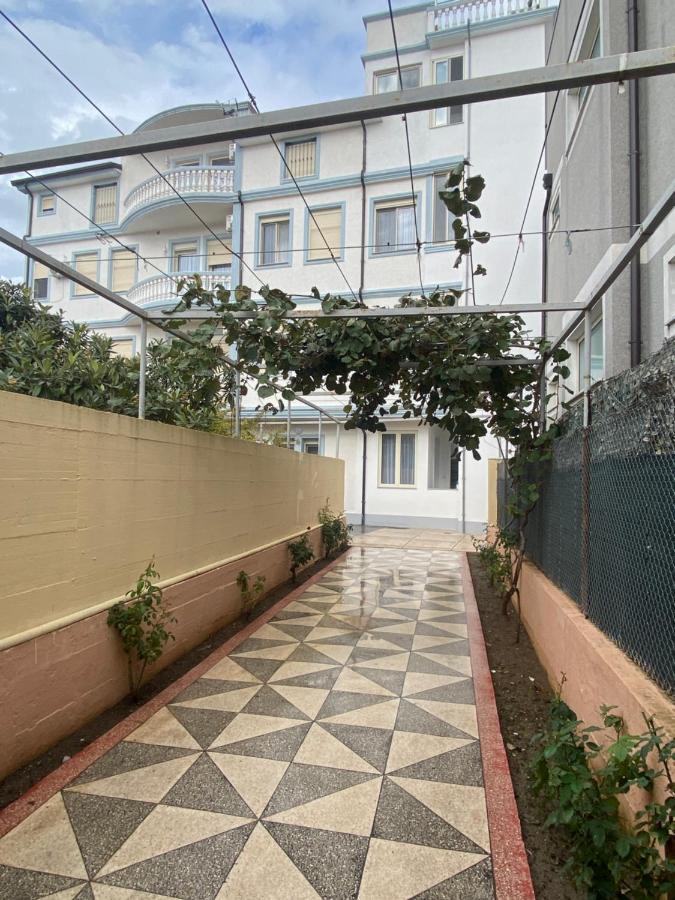 Eagle'S Nest Apartment Shkodër Екстериор снимка
