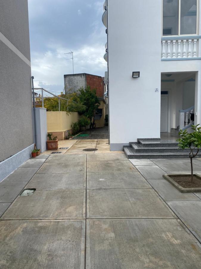 Eagle'S Nest Apartment Shkodër Екстериор снимка