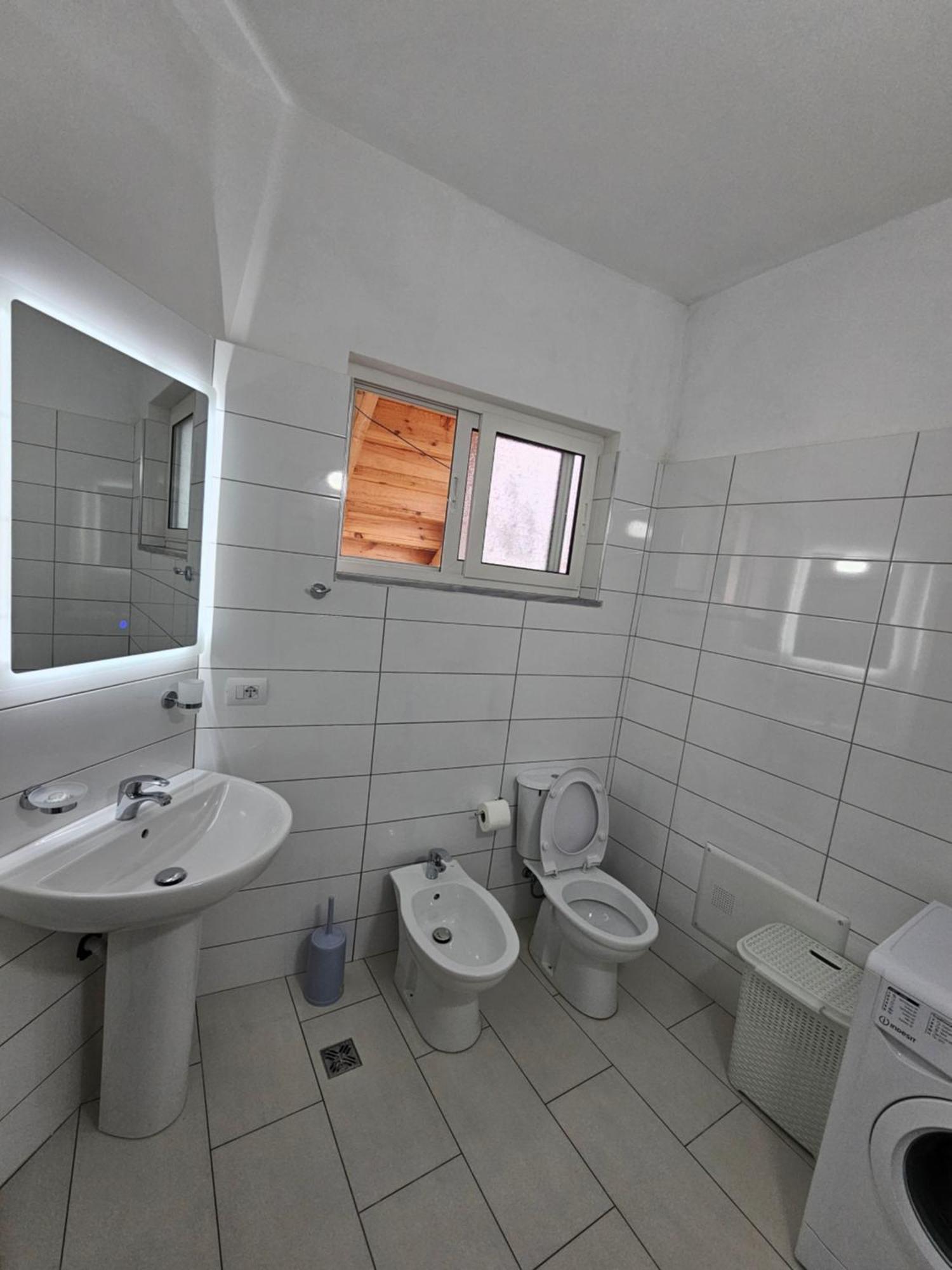 Eagle'S Nest Apartment Shkodër Стая снимка
