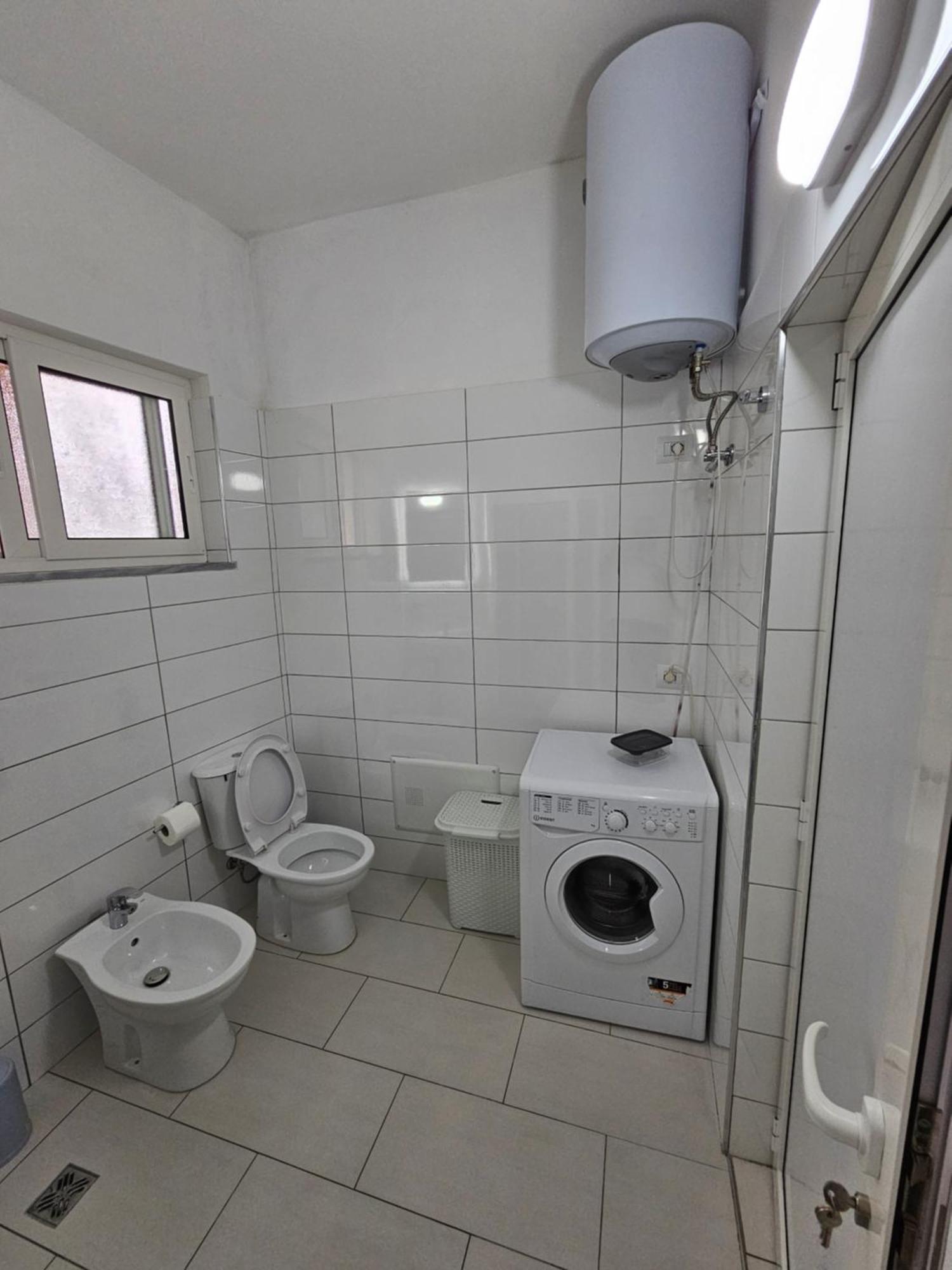 Eagle'S Nest Apartment Shkodër Екстериор снимка